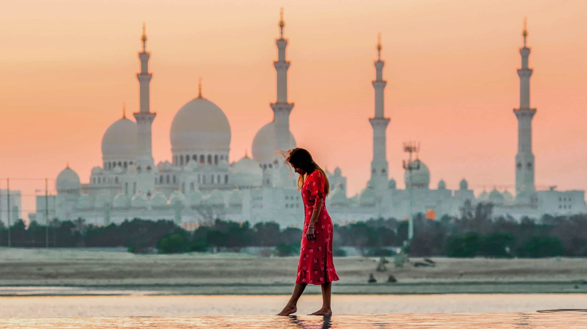 Dubai & Abu Dhabi Discovery: 6 Days of Arabian Wonders